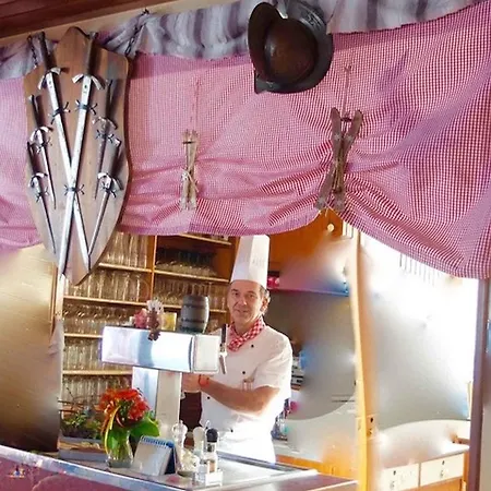 招待所 Gasthaus Schwert 塞尔巴赫