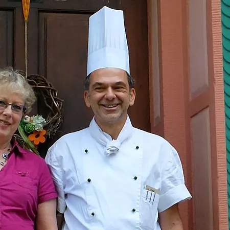 Gasthaus Schwert 招待所 *